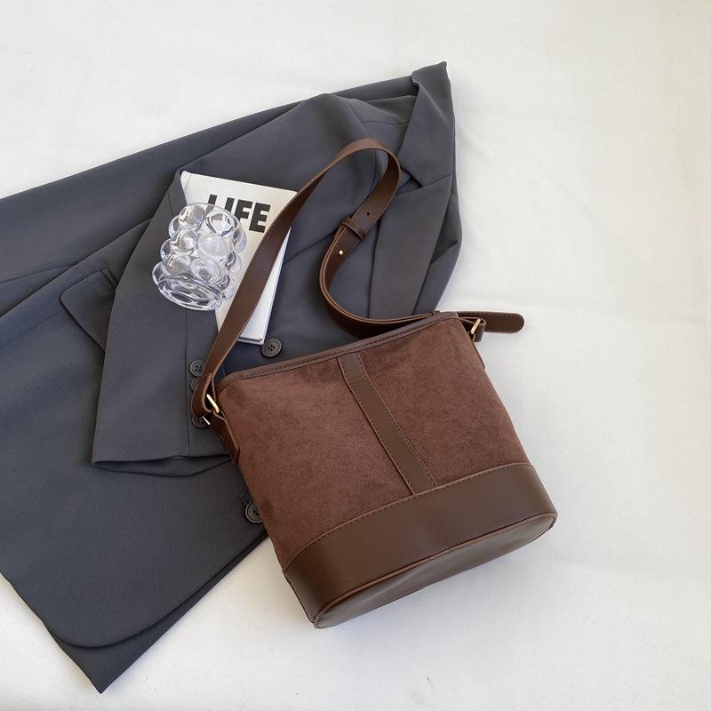 Tasche Damentasche Retro Schlicht Mattfleece Pendler Neue Bucket Bag Hoher Wert Schlicht Ausgehen Schultertasche