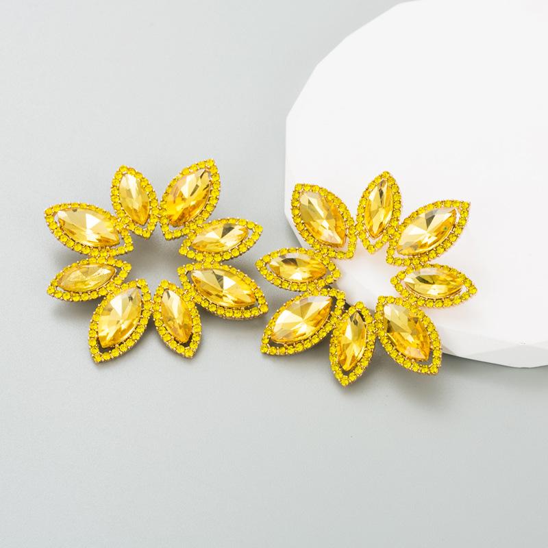 Women's Study Earring Exaggerated Alloy Glass Crystal Flower Earrings Needle Premium Earrings