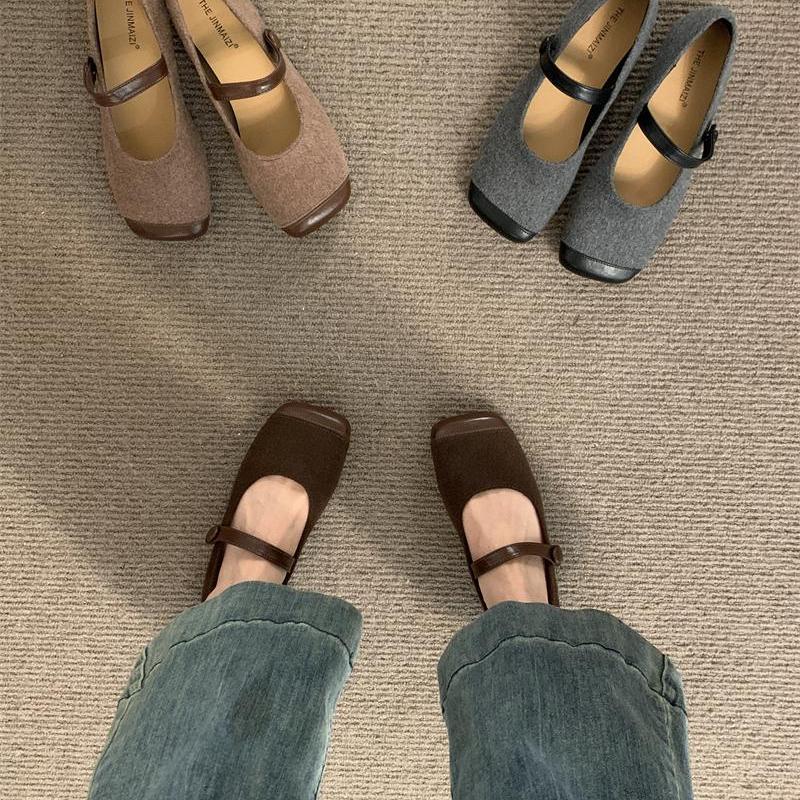 Retro late evening wind versatile Mary Jane shoes 2025 autumn new square head Korean version flat-bottomed small fragrant wind shallow mouth sin
