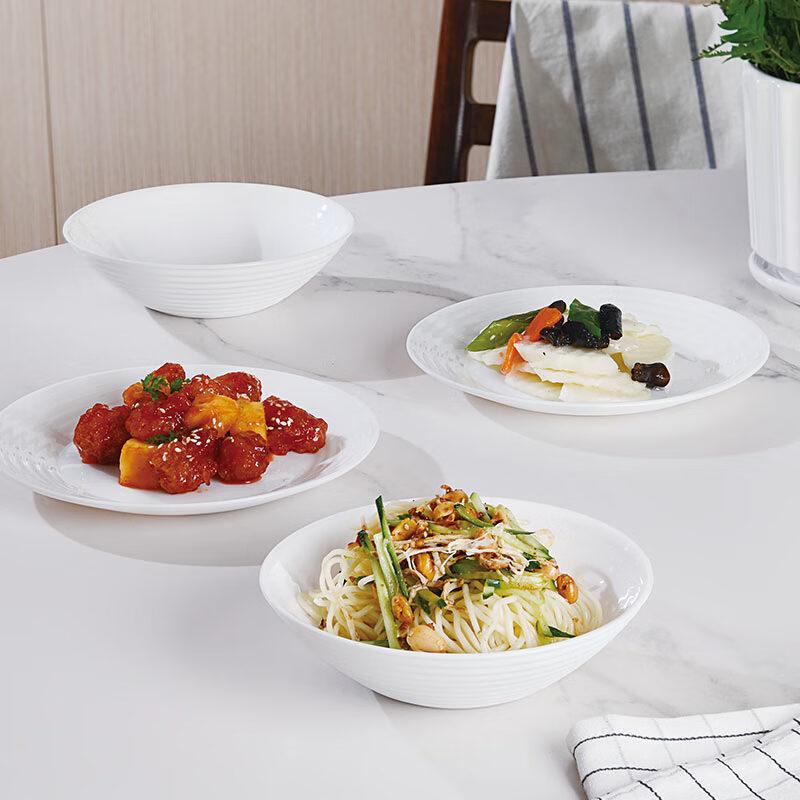 Luminarc Huaruina White Jade 4-Piece Dinnerware Set