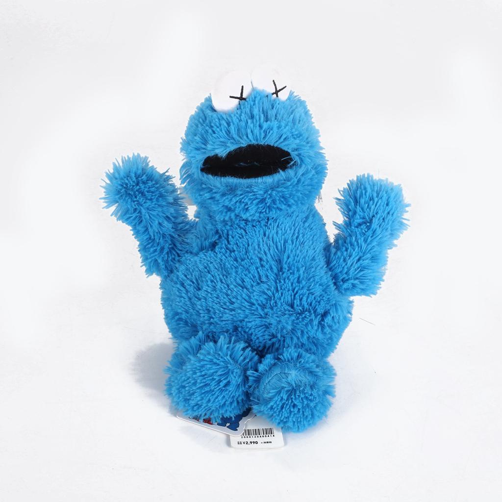 Fashion Clothing Store and Classic Animation Co-branded Plush Toys, Dolls, Children's Cloth Dolls, Limited Edition Collectible