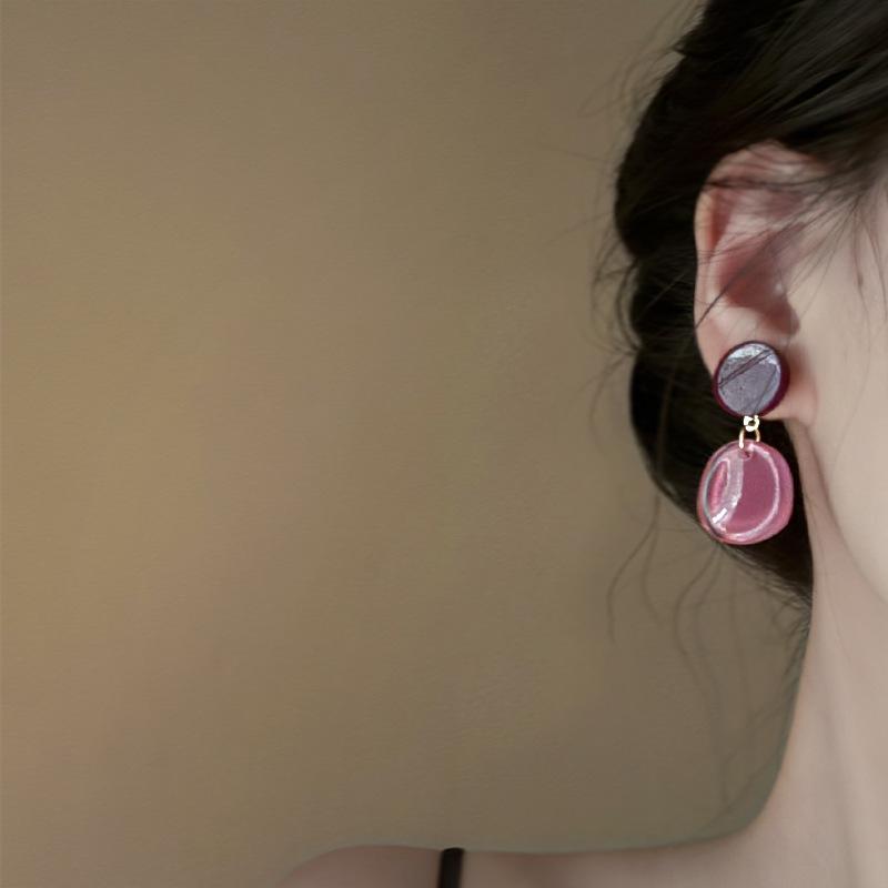 Hong Kong style retro pink pleated geometric stud earrings personalized fashion trend earrings simple earrings women