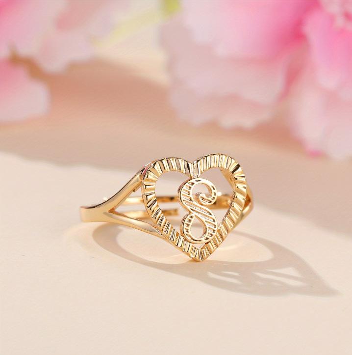 1pc Vintage Hollow 26 Letter Adjustable Ring Fashionable Casual Couple Accessory