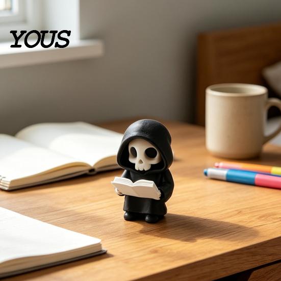 Black And White Skull Decor Dark Style Halloween Ornament, Mini 3D Printed Hooded Spooky Home Accessory Compact Exquisite Details Sculpture, for