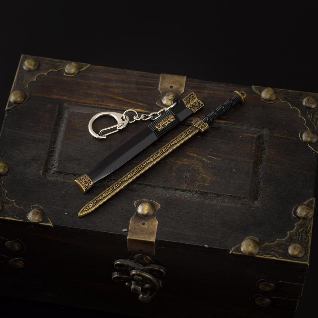 Han Dynasty Style 12cm Miniature Metal Sword Toy Model (Unsharpened)