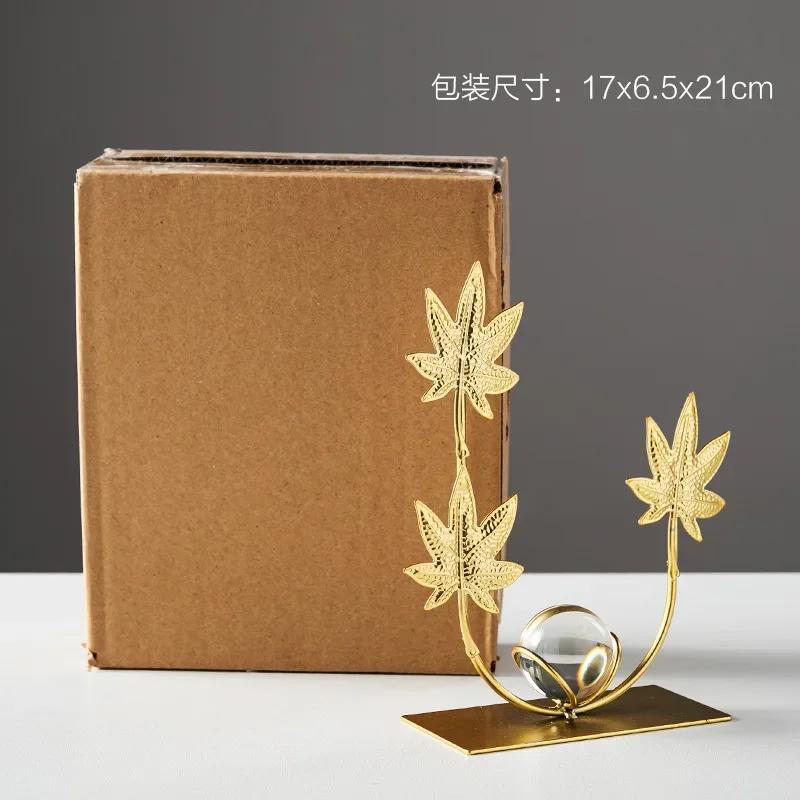 Golden Ginkgo Leaf Crafts Crystal Ball Ornaments Light Luxury Living Room Home Decor Metal Handicrafts Decoration Metal Crafts