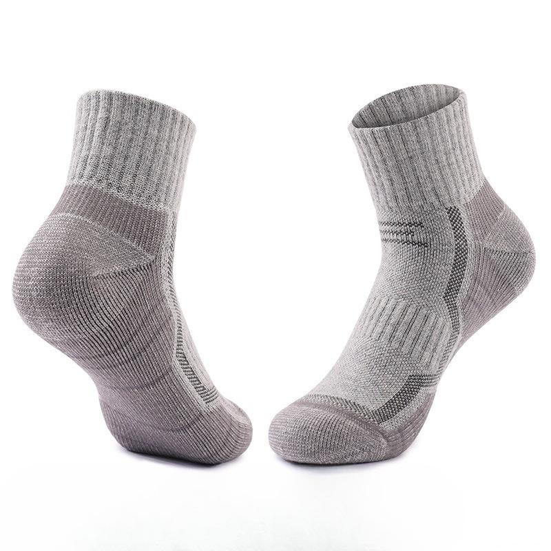 Men's Professional Sports Running Non Slip and Wear Resistant Thick Washcloth Bottom Breathable Wool Socks