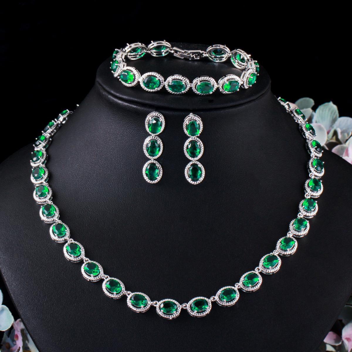 

Свадебные украшения Ожерелье Серьги Браслет Набор из трех предметов Свадебные украшения