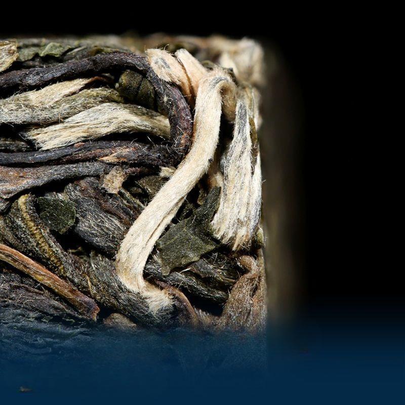 Pu'er Tea Raw Tea 88 Green Brick Spring Tea Yunnan Ancient Tree Tea 500g
