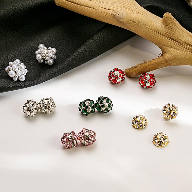 Diamond Ball Magnet Stud Earrings, Simple Temperament, No Ear Piercings, Ear Clips, Fashionable Commuting, Cute Temperament Earrings.