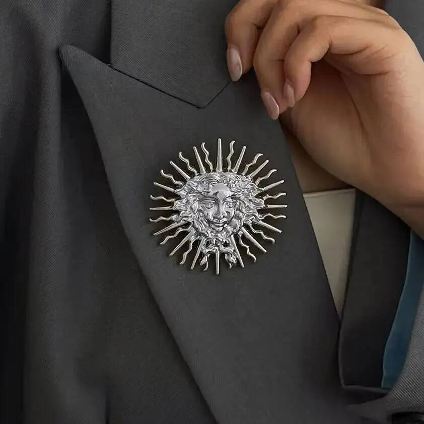 SHIXIN Vintage Sun Flower Brooch Women Exquisite Irregular Metal Shirt Dress Suit Collar Pins Clip Versatile Jewelry Accessories