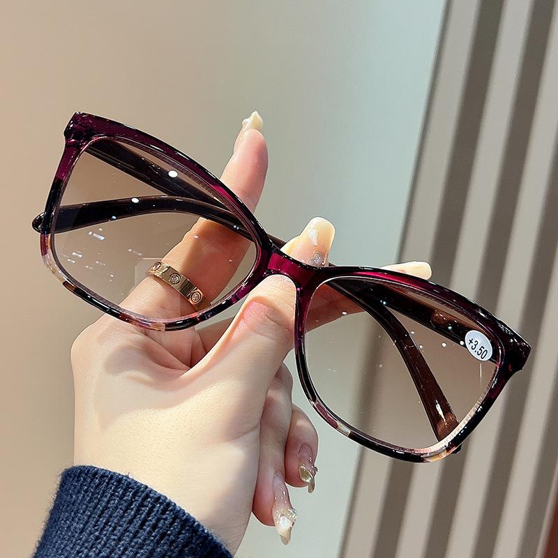 

Новый оттенок Солнцезащитные очки для чтения Женские Солнцезащитные очки Очки Очки от +1.0 до +4.0 Европа и Америка 1.5