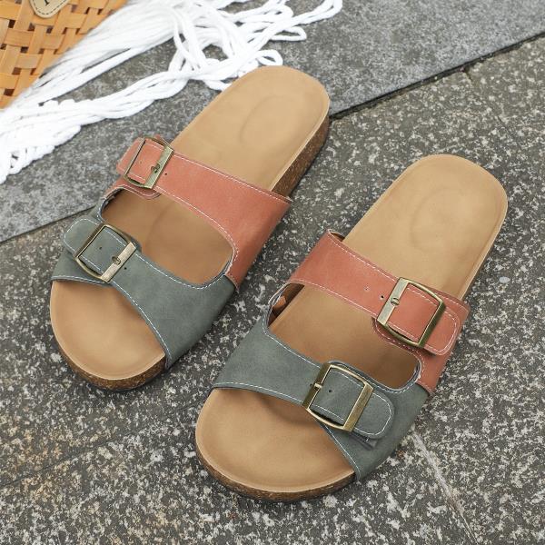 Fashion Beach Shoes Rivet Womens Slippers Outdoor Slides Low Platform Big Size Sabot Soft Summer PU Metal Decoration Fabric Rubber Retro