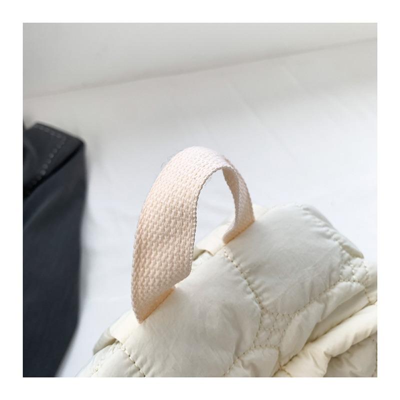 Little Fresh Backpack for Women's Japanese Style Simple, Casual, Lightweight, Waterproof Backpack, Personalized Fashion Brand Bag