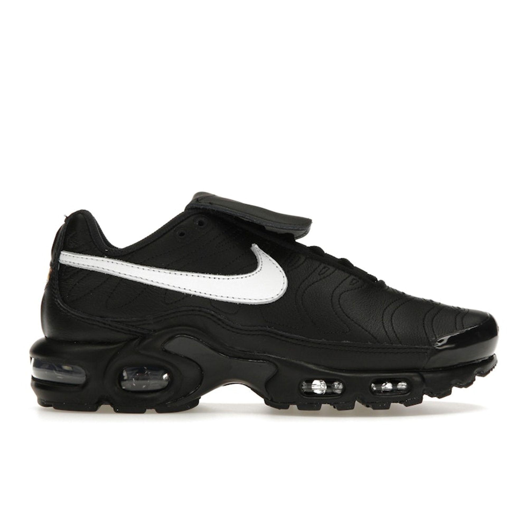

Nike Air Max Plus Tiempo черные белые женские кроссовки HF0074-001