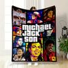 Collage im Pop-Art-Stil mit kräftigen Farben und zentralem Text "Michael Jackson". Decke für alle Jahreszeiten, Überwurf für die Mittagspause, Geschenk