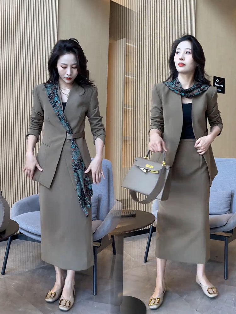 3022 Plus Size Women's Fashion Suit with Flowing Ribbon and Half Skirt - Slimming Two-Piece Commuting Set