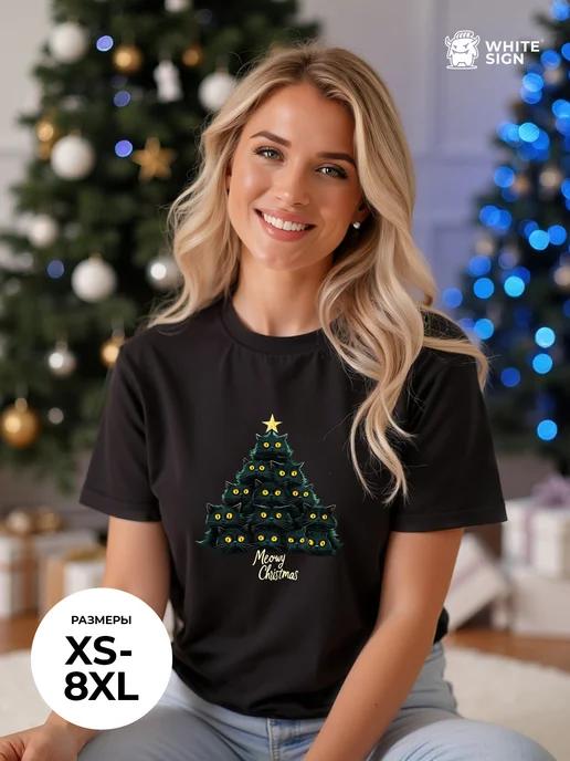 Oversized Christmas T-shirt with  Fluffy Tree Made of Cats  print S