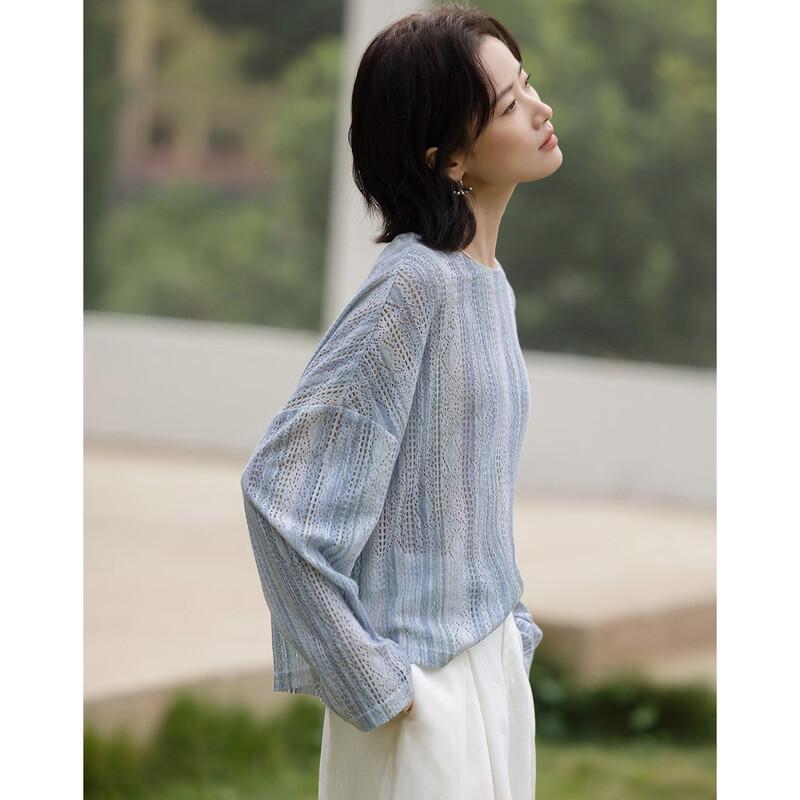 Demana Women s Lightweight Lace Print Round Neck Blouse M