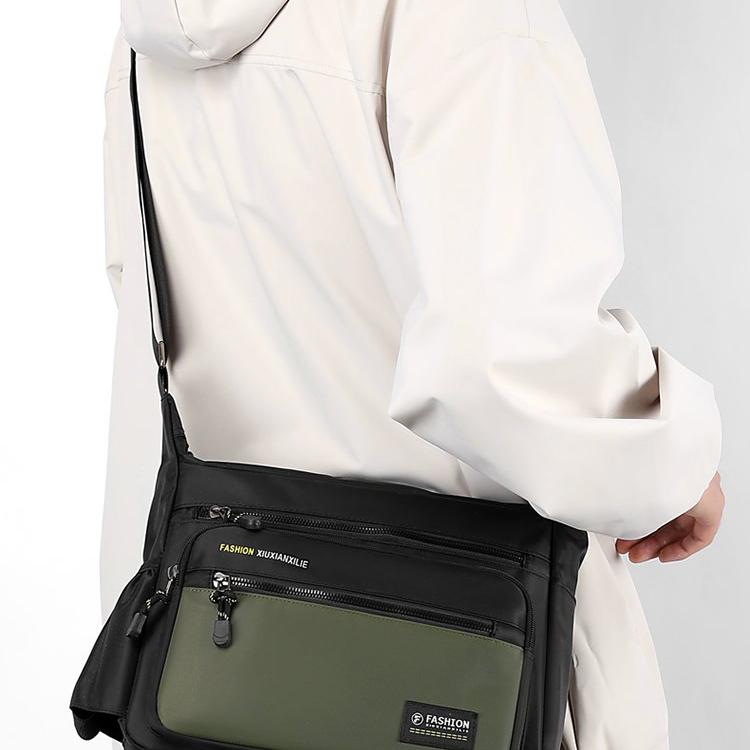 2024 Pánská taška Messenger Taška přes rameno Tašky přes rameno Men Small Sling Pack Do práce Business Vodotěsné batohy Oxford Tašky Satchel Peněženka