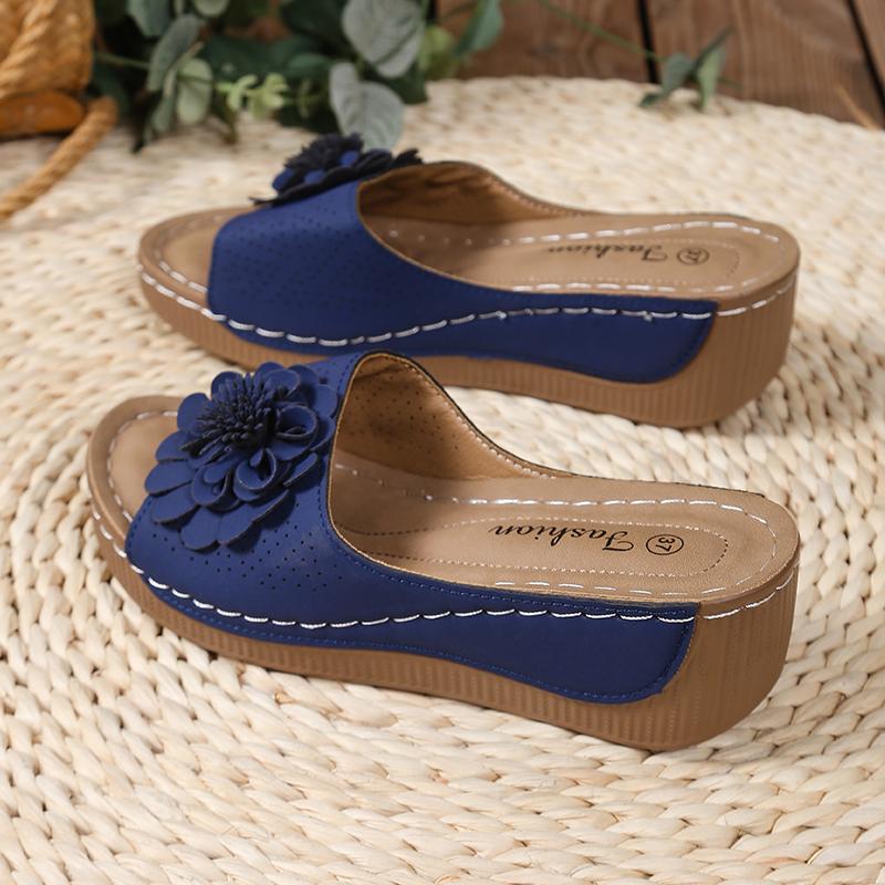 Chinelos de Cunha com Decoração de Flores Retrô Femininos Sandálias de Plataforma com Fundo Grosso de Verão Femininas Antiderrapantes Sapatos de Praia Chinelos para Exterior