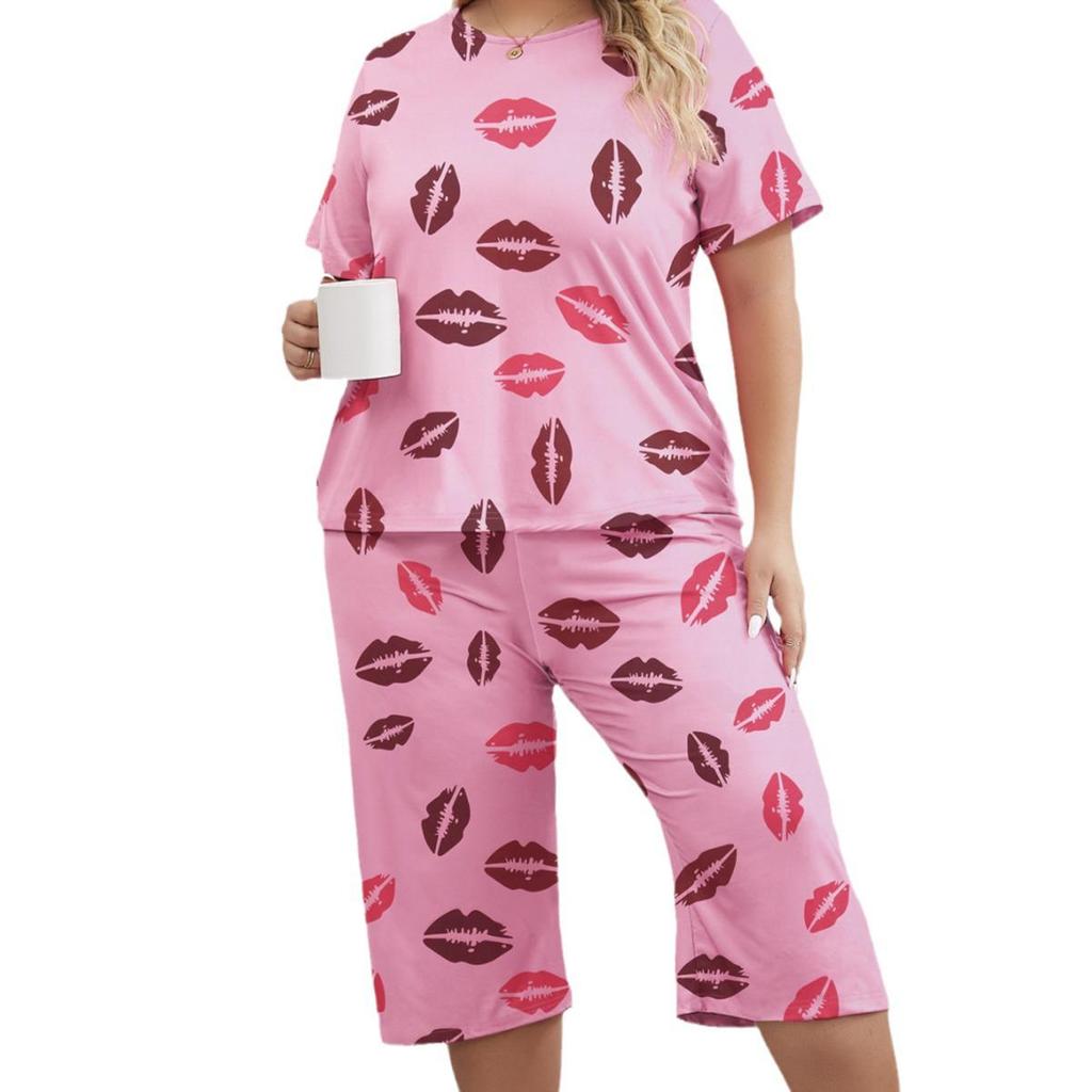 Women's Large-Size Loose Round Neck Short Sleeve Pajama Set with Cropped Pants