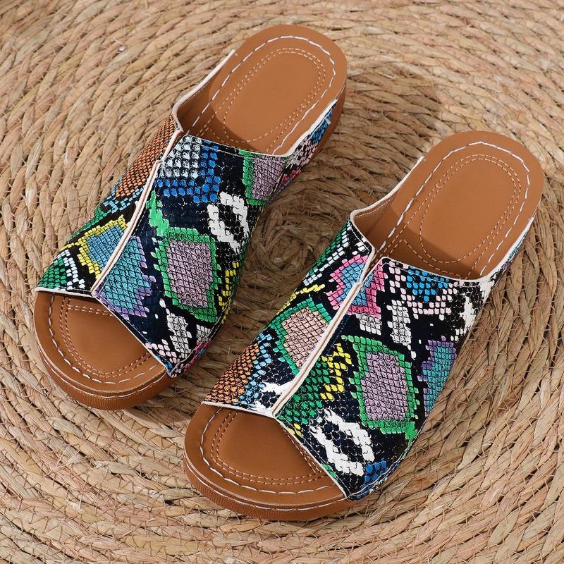 Summer New Sandals Women's Comfortable Slope Heel Thick Bottom Simple Casual Outer Slippers