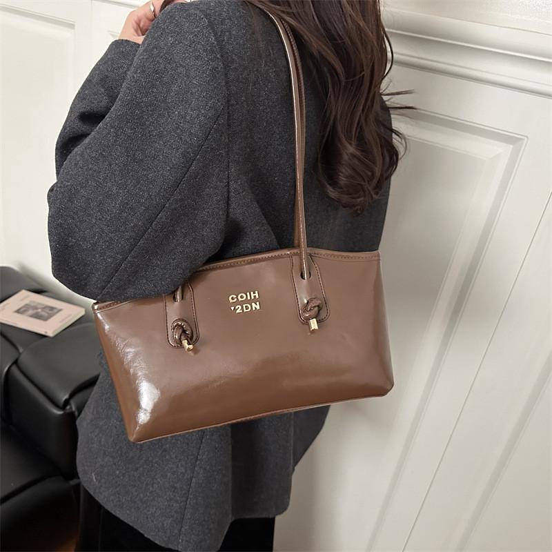 Street Style Womens Vintage Shoulder Bag With Durable Pu Material For Daily Use