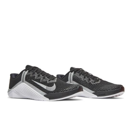 

Nike Metcon 6 Light Solar Flare Heather CK9388-010 EU 36 чёрный/белый