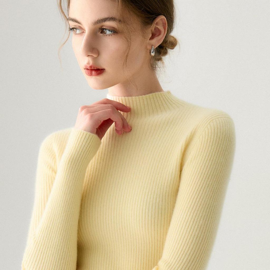 Women's Slim-Fit Pure Cashmere Knit Base Layer Sweater