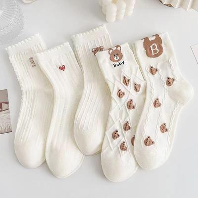 Female Spring and Summer New Preppy Cartoon Bear Cute Sweaty Breathable White Tube Cotton Socks