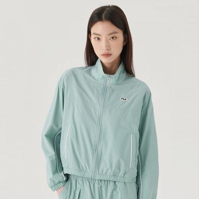 Functional Essential Semi Crop Windbreaker
