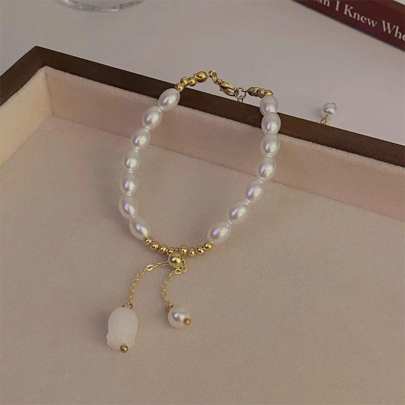 Mercury's French Retro Style Pearl Bracelet Light Luxury Niche Design High-end Exquisite Versatile Beaded Jewelry