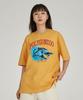 ASTRAL PROJECTION Polygon Dolphin Round Neck 15-Count Cotton Short Sleeve T-Shirt_Cheddar