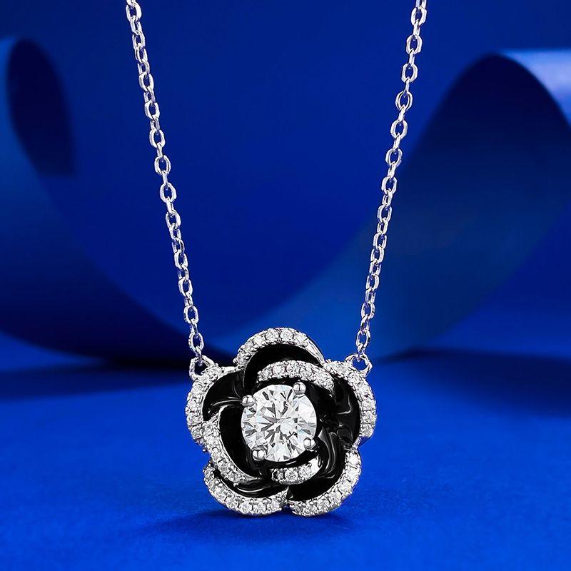 

Xiancan Jewelry Женское колье из серебра S925 с кулоном в виде цветка камелии с круглым белым бриллиантом 6,5 мм 925 Silver