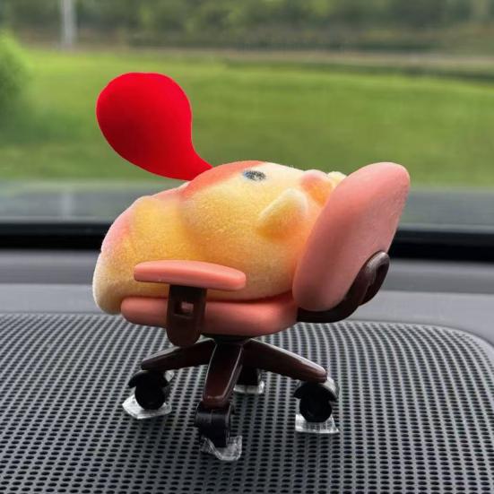Car Ornaments Mini Capybara Figurine on 360 Degree Swivel Chair Relaxed Posture with Bubblegum Detail Cute Desk Toy for Car Dashboard Office Shelf