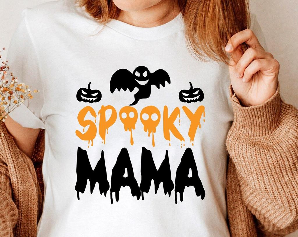 Retro Halloween Shirt, Spooky Mama Creepy Halloween T-Shirt, Bat Printed Boo Shirt Pumpkin Birthday Gift For Her Presents Fall Tee Tops