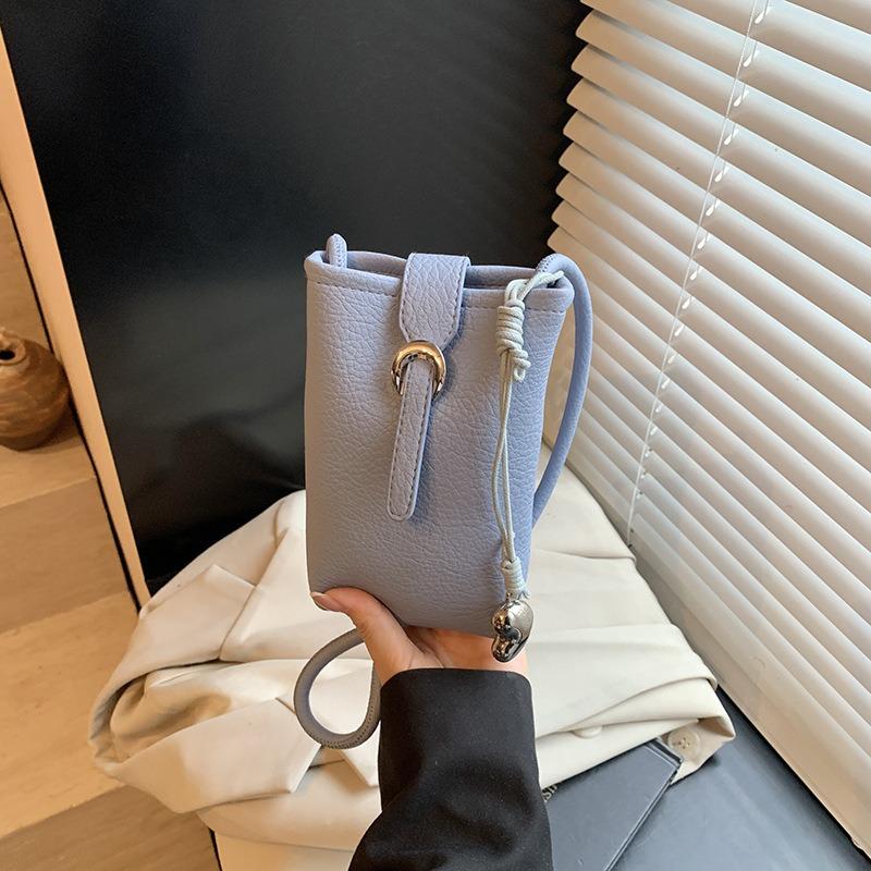 Simple retro mobile phone bucket bag new fashionable summer texture shoulder bag casual versatile messenger bag