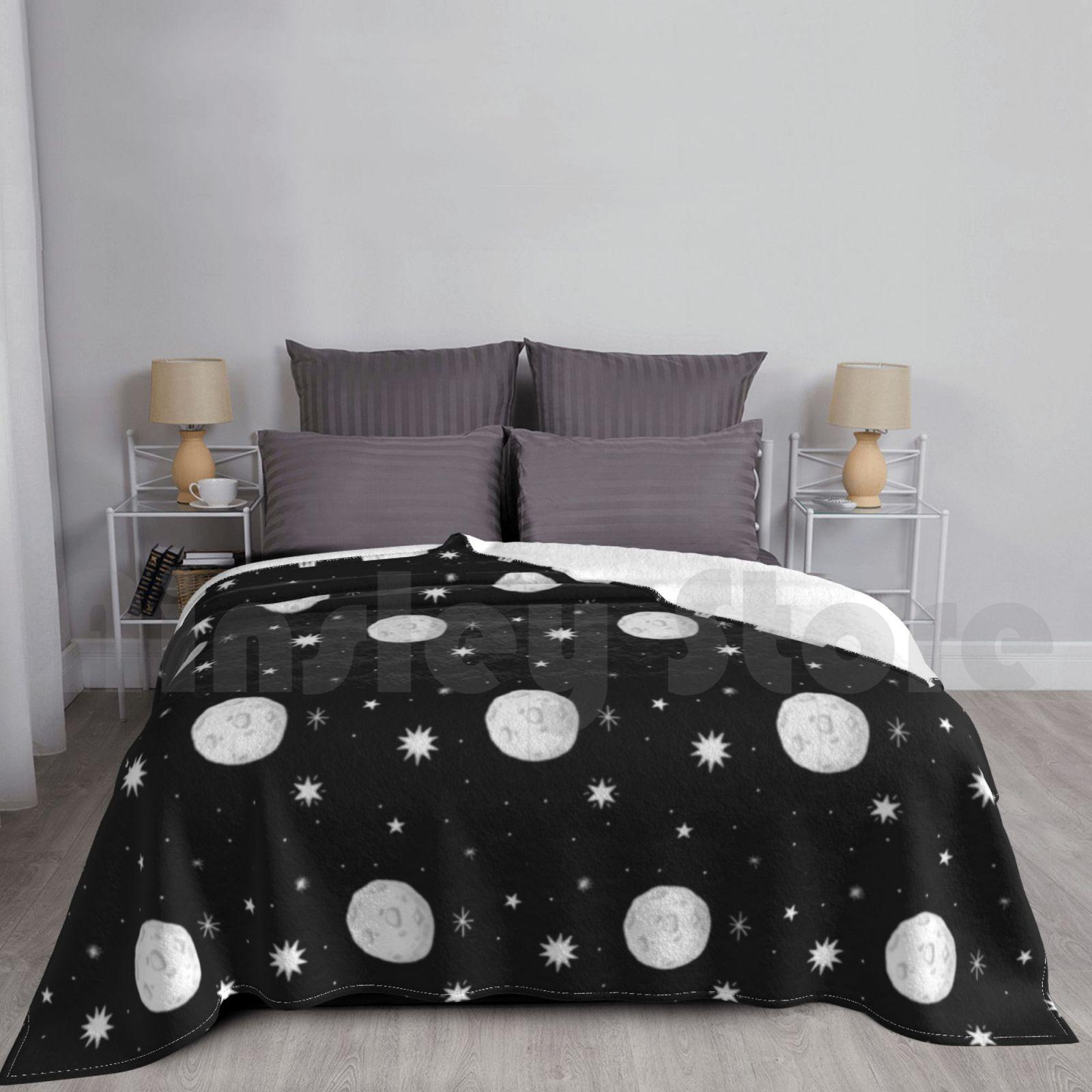 Celestial Full Moon Black & White Blanket Fashion Custom Monochrome Black Celestial Moon Pattern Moon Size: 75*100cm, Weight: 230 GSM