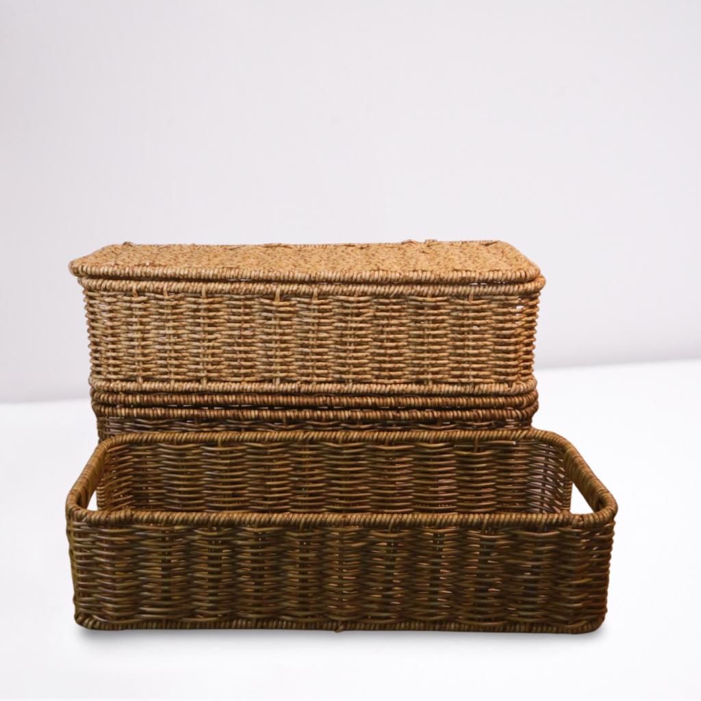 Handwoven Imitation Rattan Wine Basket with Lid Rustic Farmhouse Storage Box for Home Hotel Kitchen Bar Decor Wine Gift Basket