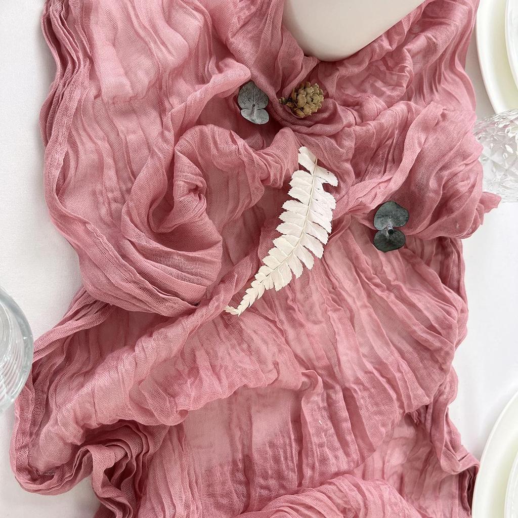 Rynkad tygbordslöpare för födelsedagsfester och bröllop - Voile Twist-dekoration