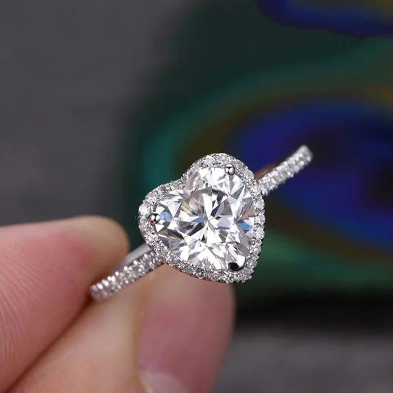 Luxury Silver Heart Ring for Women Exquisite Fashion Metal Inlaid White Zircon Stones Wedding Ring Engagement Jewelry