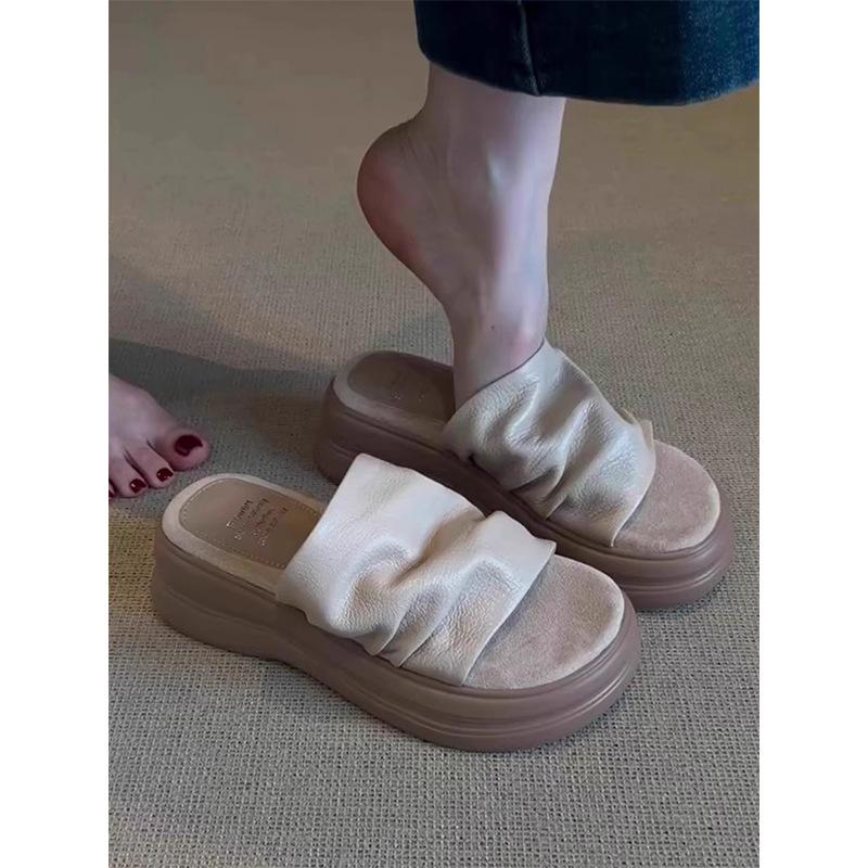 Height-increasing Thick-soled Pleated Slippers for Women's Summer Wear 2025 New Fashion and High-end Sense of Beauty with Skirt Cool Slippers