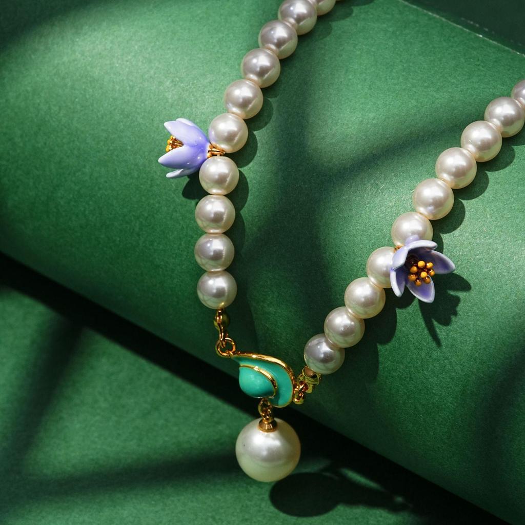 Exquisite Enamel Purple Flower Pearl Bracelet - Tulip-Themed Spring Accessory for Women