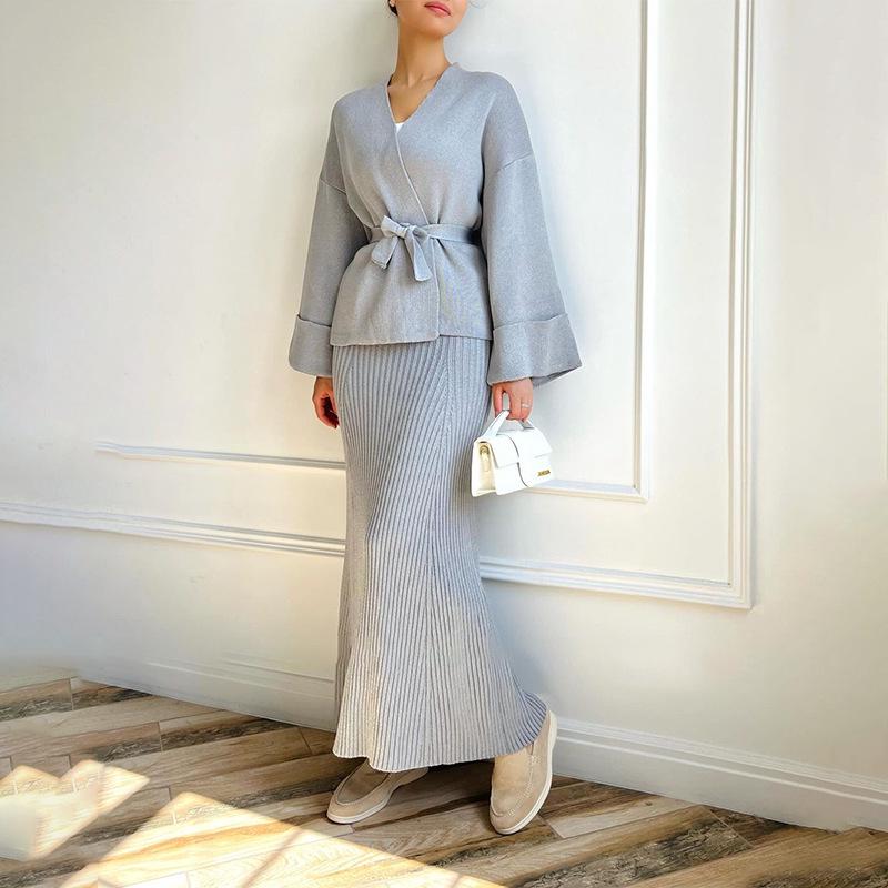 2025 Autumn European & American V-Neck Tie-Waist Short-Sleeve High-Waisted Skirt Set