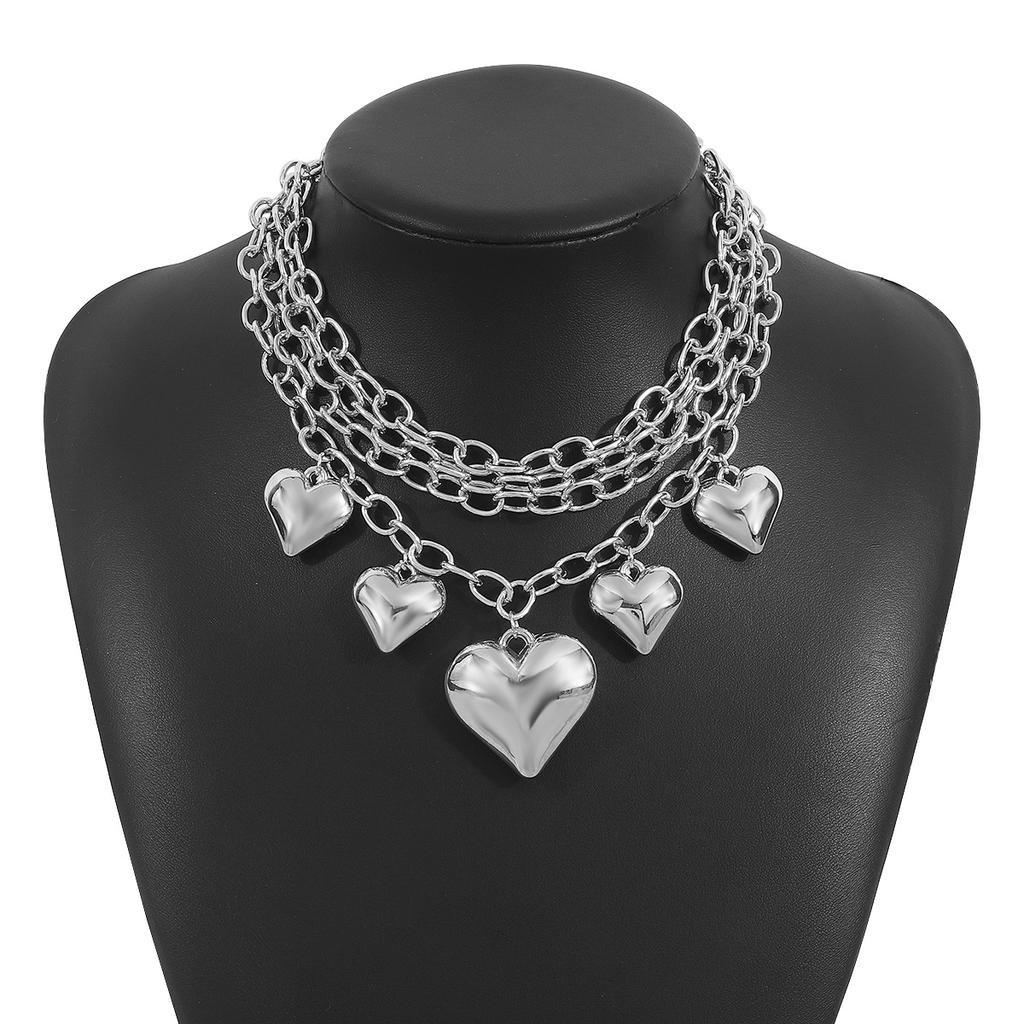 Tooxika Hip Hop Metal Style Love Heart Pendant Chain Necklace Exaggerated Personalised Geometric Collarbone Chain