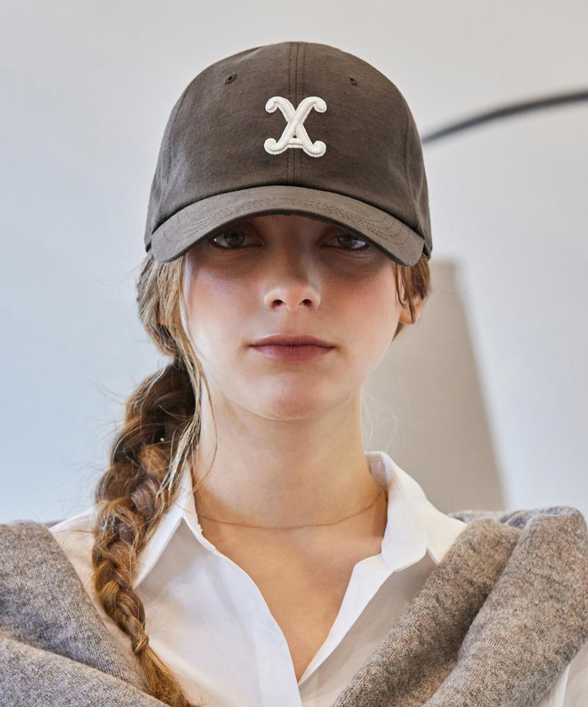 Bajal Va Curved 3D Logo Ball Cap Brown