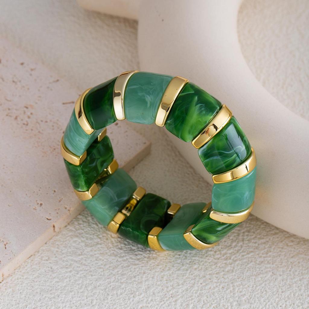 Gradient Acrylic Stretch Bracelet: Geometric Sugar Cube Design for Women