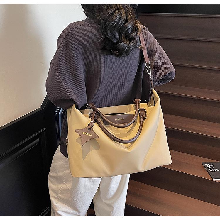 Women's Large Capacity Waterproof Duffle Bag for Short Business Trips - Attachable To Suitcase, High-End Carry-On.