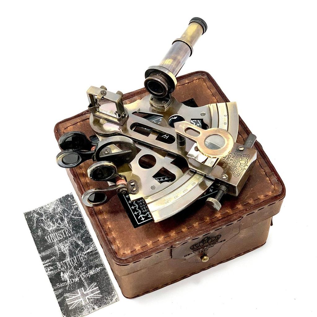 Antiker maritimer nautischer Sextant Vintage Marine Astrolab Schiffsgeräte mit echter Lederbox Messing Schiffssextant mit Glasdeckelbox